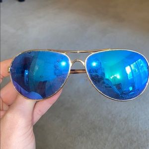 Authentic Oakley for Women Sunníes!!! ☀️